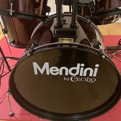 Cecelio Mendini Drum set