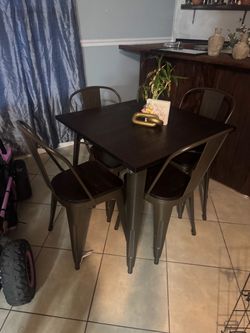Dinning table