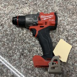 Milwaukee 18vFUEL Brushless 1/2” Hammer Drill/driver