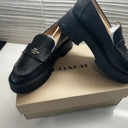 COACH Ruthie Leather Loafer