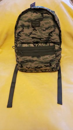 BACKPACK CAMO
