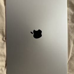 MacBook Pro 16 Inch