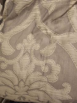 Queen Comforter and sheet set