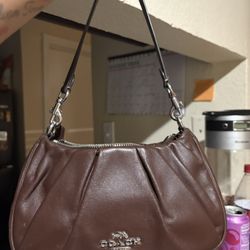 Couch Bag. Teri Shoulder Bag with Ruching. 