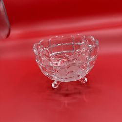 Beautiful Bowl With Cut Flower Details 