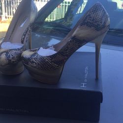 H BY HALSTON SNAKE PRINT GOLD GEELS