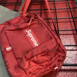 Red supreme bag