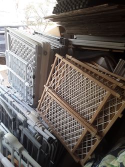 Child Pet Dog Baby Security Fences Wood Or Plastic $10-$15 each, Metal $17 Pressure Mount See All Photos Read Description