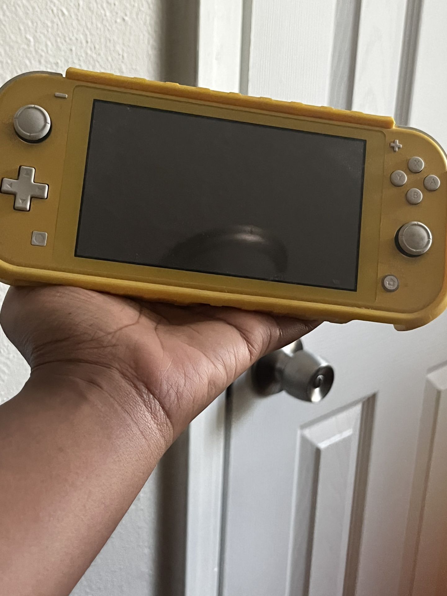 Nintendo Switch Lite + Supermario Game