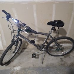 Nishiki Tamarack 21 Speed Pedal Bike