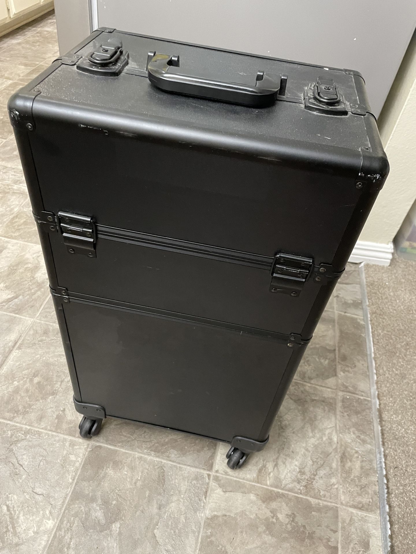 Make Up Rolling Storage