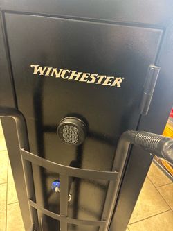 Heavy duty storage locker