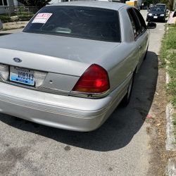 2002 Ford Crown Victoria