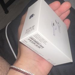 AirPod 4