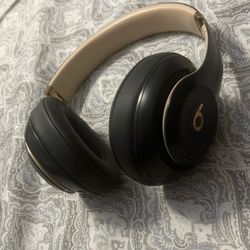 Beats Studio Pro 
