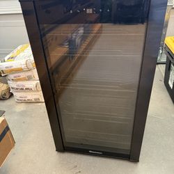 36 Bottle Wine fridge- GREAT CONDITION! 