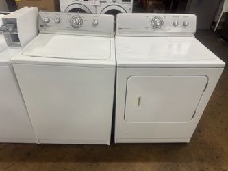 USED SET OF MAYTAG WASHER AND GAS  DRYER