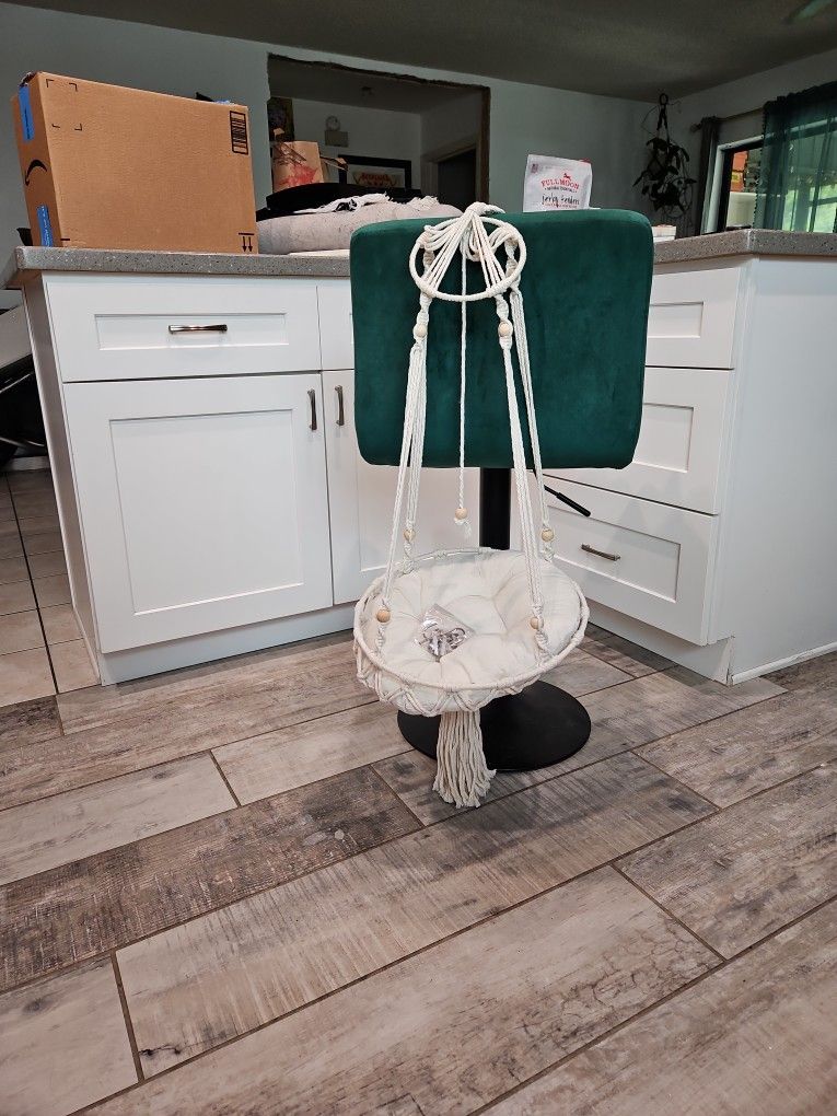 Hanging Cat Bed/perch - Off White