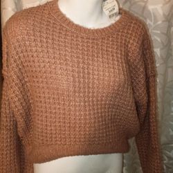 New With Tags Women's Med Crop Sweater ..Mauve Color
