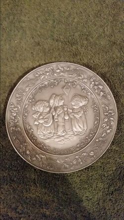 Little Gallery Pewter Display Plate