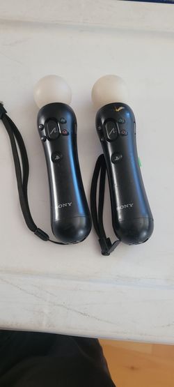 Playstation move motion controllers