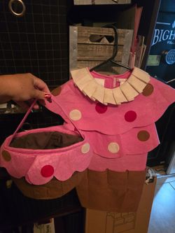 Costume Cupcake size 2-3 t