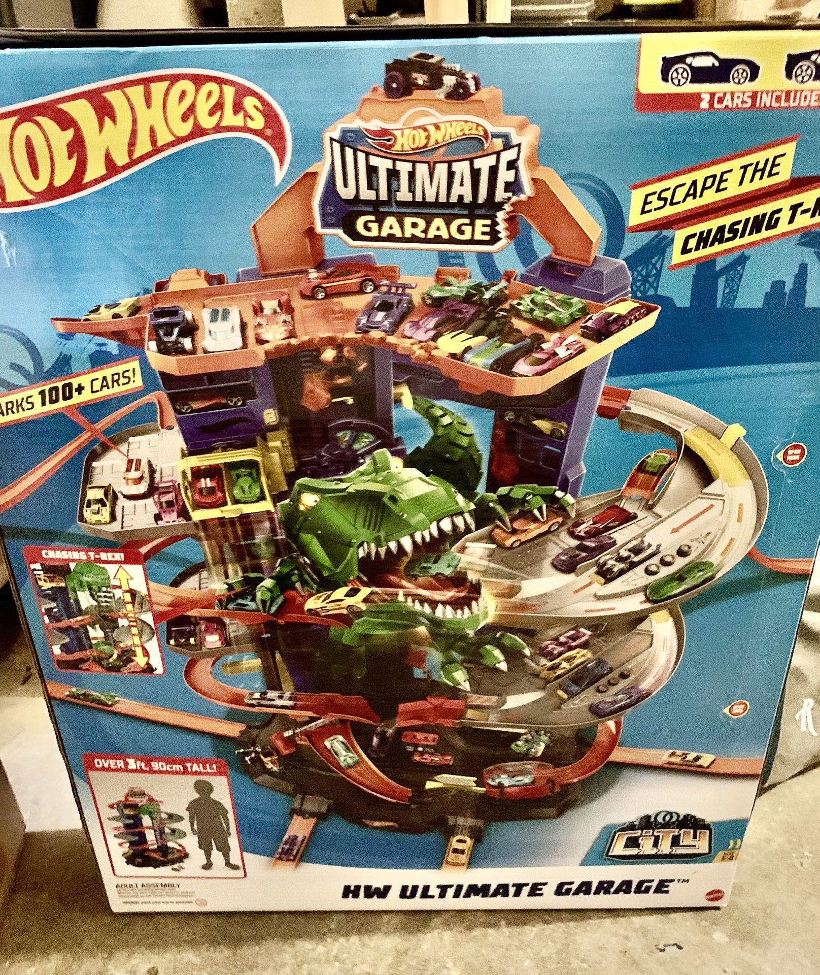 Hot Wheels Ultimate Garage Track Set (New)