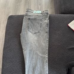 Off white Jeans 