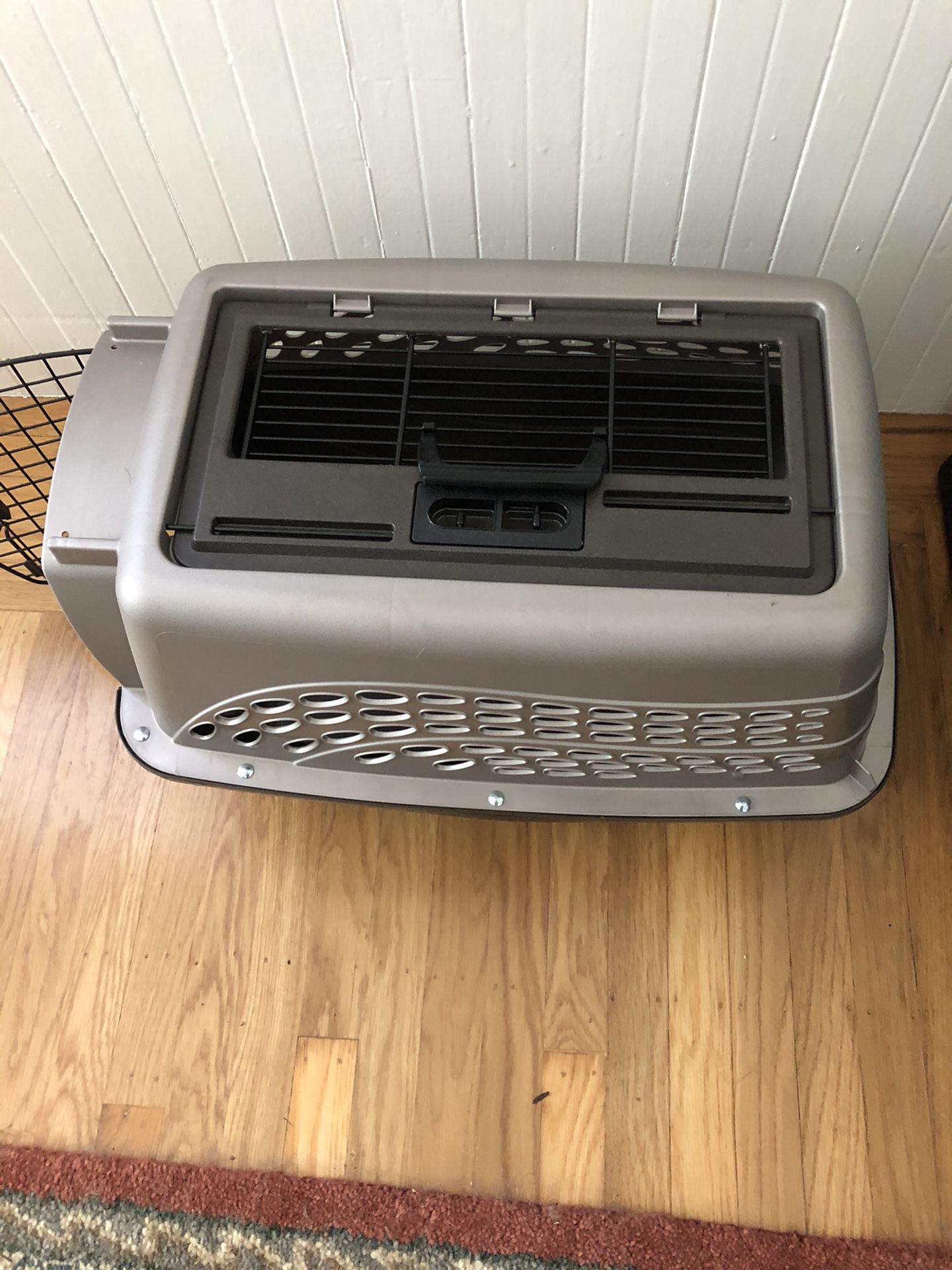 Dog or cat crate carrier
