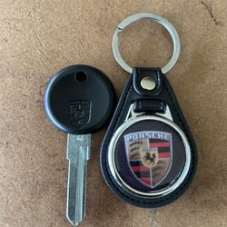 Original Porsche 944,924,928 Key And Key Chain