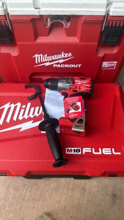Milwaukee m18 fuel 1/2 Hammer drill/driver (NEW)