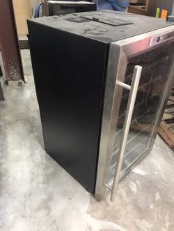 Wine Enthusiast classic wine cellar