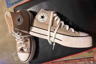 Women’s platform converse size 7