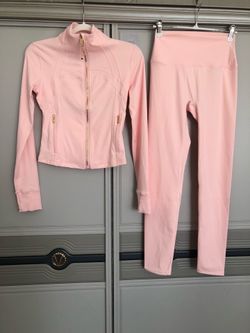 NEW Pink Lululemon Set ( Sizes 2/4/6)
