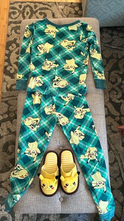 Kids Pokémon Pikachu Pajama Set with Slippers