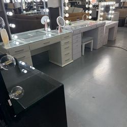 Glamorous Style Vanities Available @ FURNITURE LOVE ❤️ Same Day Delivery Service 🚚