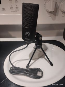 Fifine USB Condenser Microphone with Tripod Stand