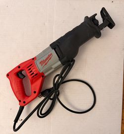 Milwaukee 6509-31 Sawzall Reciprocating Saw Kit