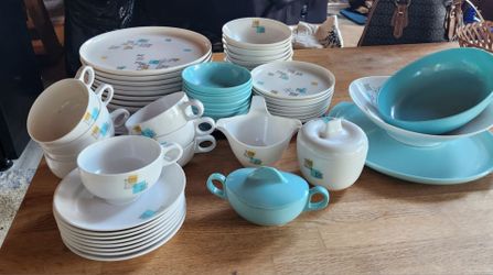 1950's Melamine Dish Set