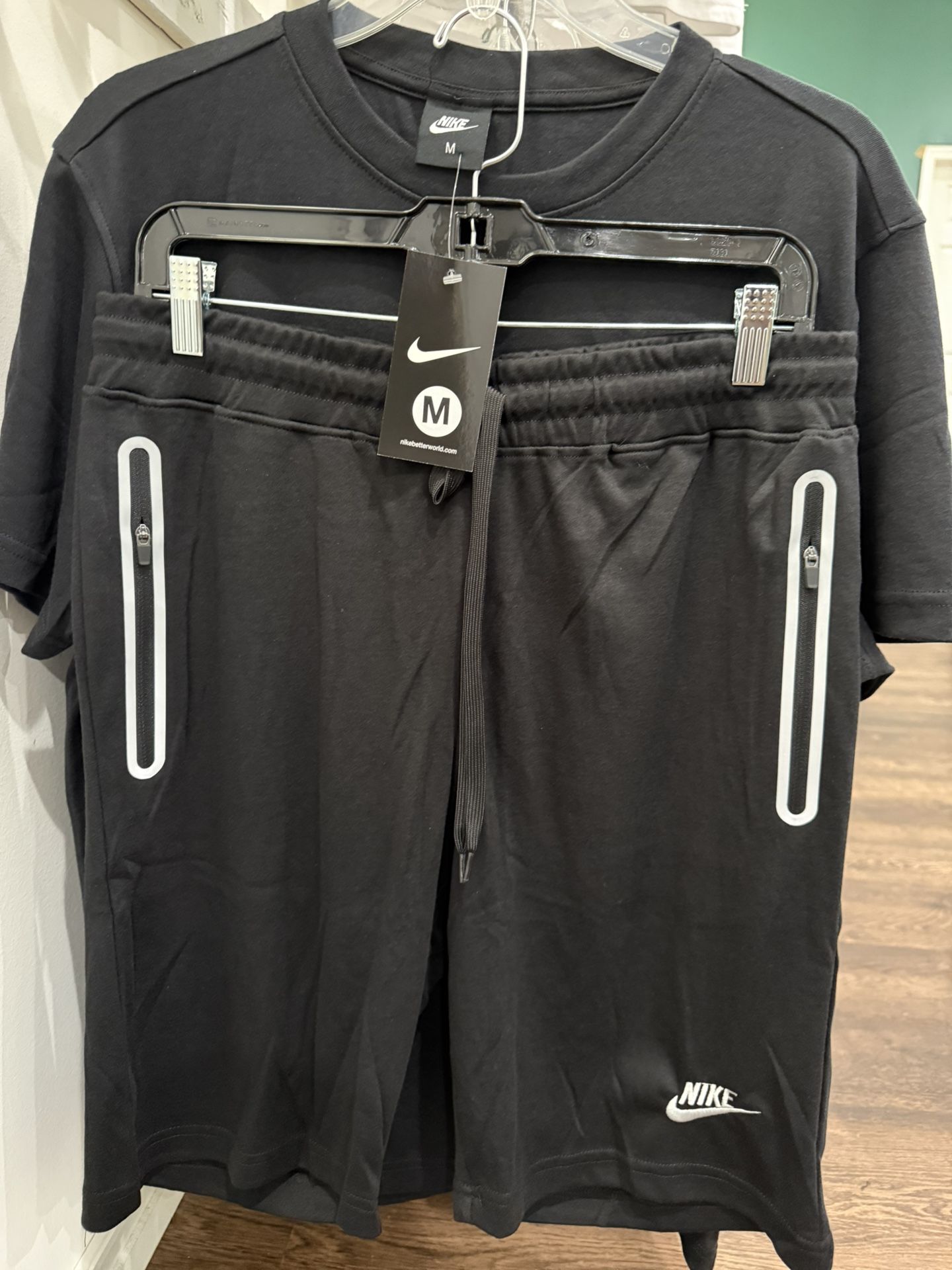 Nike Tech Suit Short Set