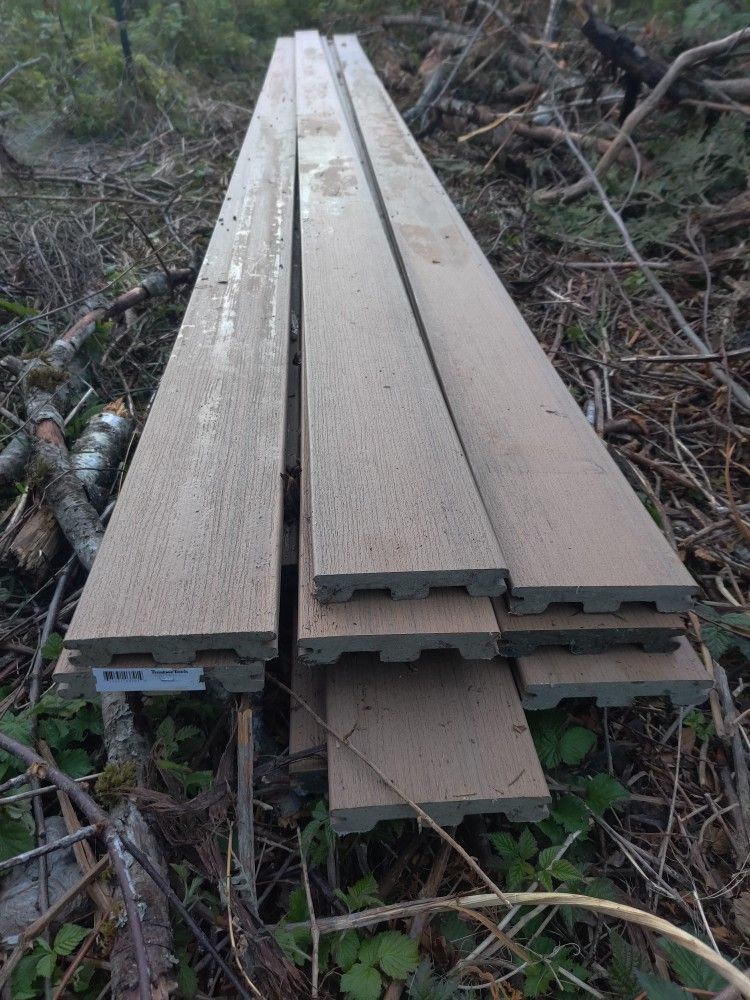 Timber tech Composite Decking (Trek)