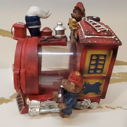 Vintage Giftco Fire Engine Bear Coin Bank with Lock with Key Childrens Bedroom Home Decor Rare