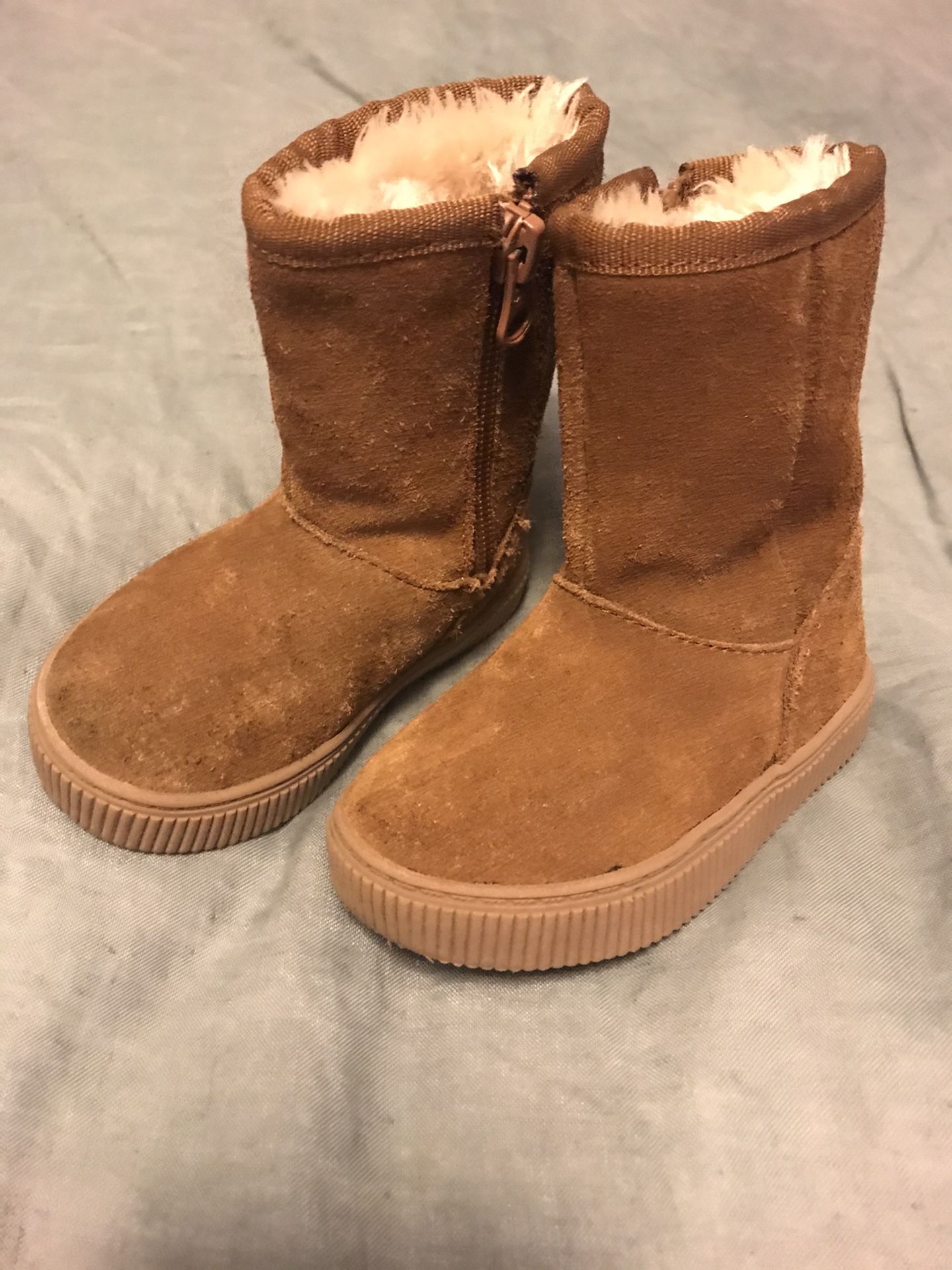 Cat & Jack winter boots for girls size 5