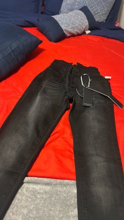 Size 1 black jeans brand new !!