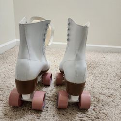 Size 8 Skates