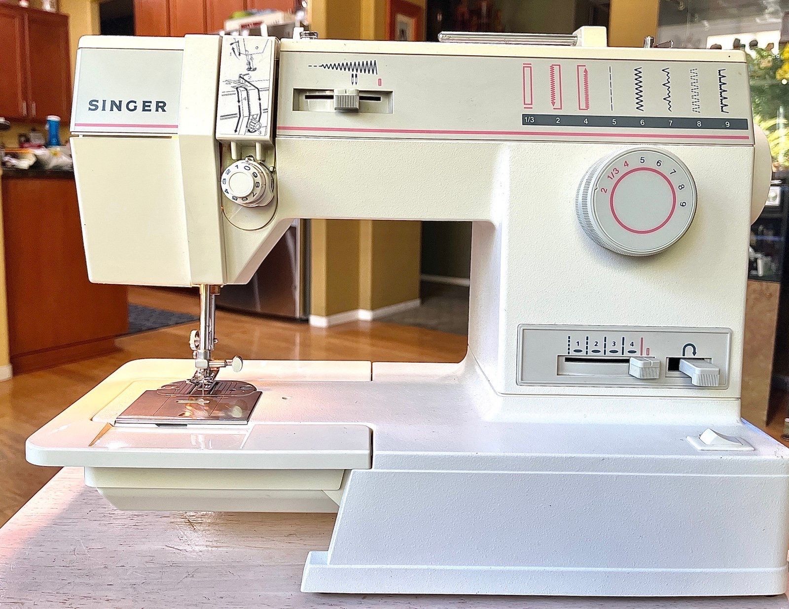 Taiwan Singer model 9005 sewing machine