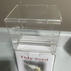 Birds Waterers And Feeders 