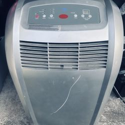 12000 BTU AIR CONDITIONER 