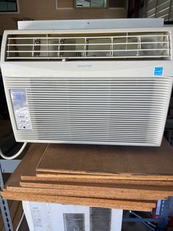 Window Air Conditioner Sharp Blows Cold Strong