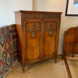 Ornate VTG Armoire with Fine Ladies Motif